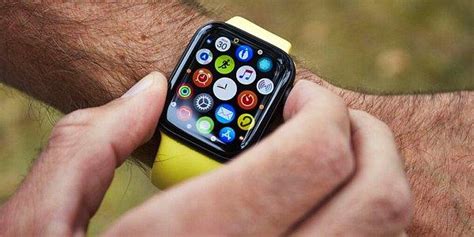 A­p­p­l­e­ ­W­a­t­c­h­’­u­ ­K­ı­z­ ­A­r­k­a­d­a­ş­ı­n­ı­ ­T­a­k­i­p­ ­E­t­m­e­k­ ­İ­ç­i­n­ ­K­u­l­l­a­n­a­n­ ­A­d­a­m­ ­T­u­t­u­k­l­a­n­d­ı­